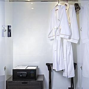 Studio G Plus